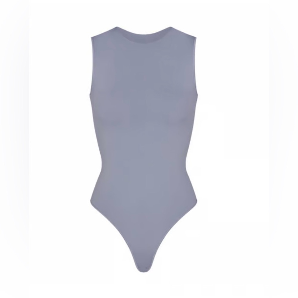 SKIMS essential sleeveless crewneck body suit size xxs color slate